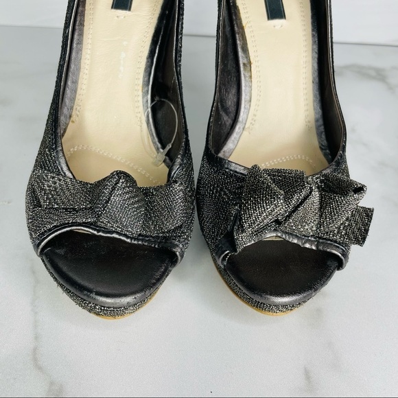 Zara Silver Sparkly Bow High Heels- Size 37- 4.5 Inch Heels - Picture 7 of 9